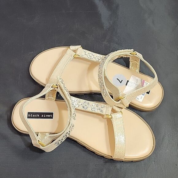 BRAND NEW RIVET VELCRO STRAP JEWEL EMBELLISHMENTS DESIGN DETAILS OPEN TOE SANDAL - Picture 6 of 14